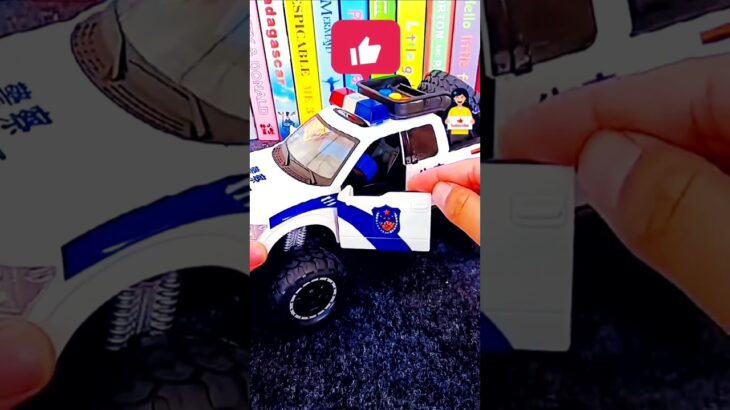 救急車のミニカー走る！緊急走行！坂道走行テスト Ambulance minicar runs on a slope with sirens sounding!
