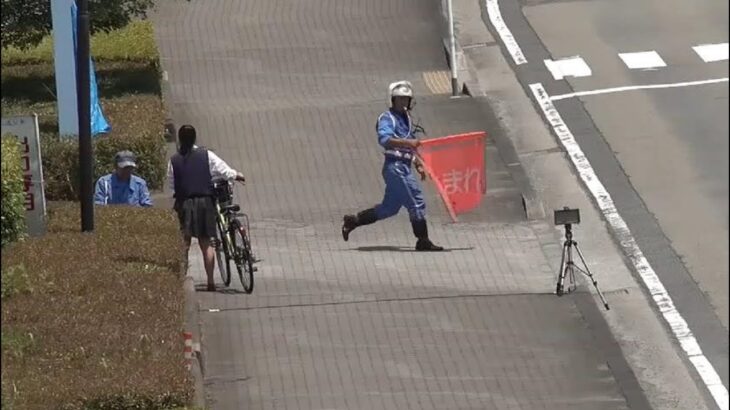 止まらぬアルファードにパトカー出撃!!ながらスマホJKをスカウト⁉通学路の違法進入に怒りの緊急走行!!速度違反のヴェルファイアを仕留める白バイ!!覆面パトカーの目の前で違法転回して秒殺!!
