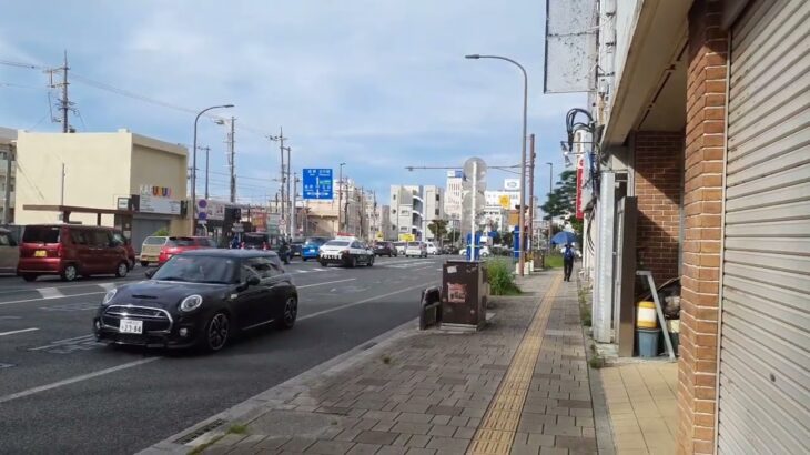 沖縄市胡屋　早朝　沖縄県警パトカー緊急走行