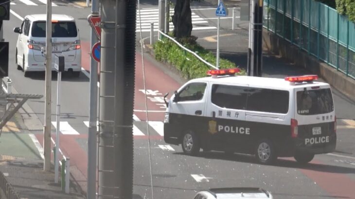 パトカーの目前で一時停止をノーブレーキで無視したヴェルファイアの気持ち良いくらいの結末