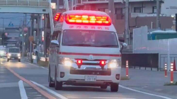 🚨交差点を緊急走行🚨響き渡るサイレン🚨救急車🚨伊丹市消防局🚨赤色灯🚨サイレン🚨