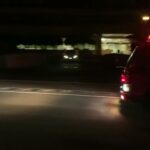 横須賀市久里浜で緊急走行する消防車