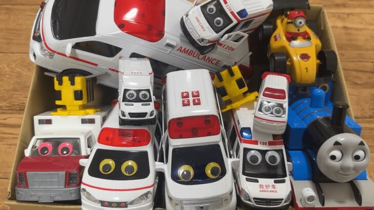 救急車とトーマスのミニカーが大集合して、坂道を緊急走行します☆#２１６