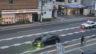 パトカー　緊急走行