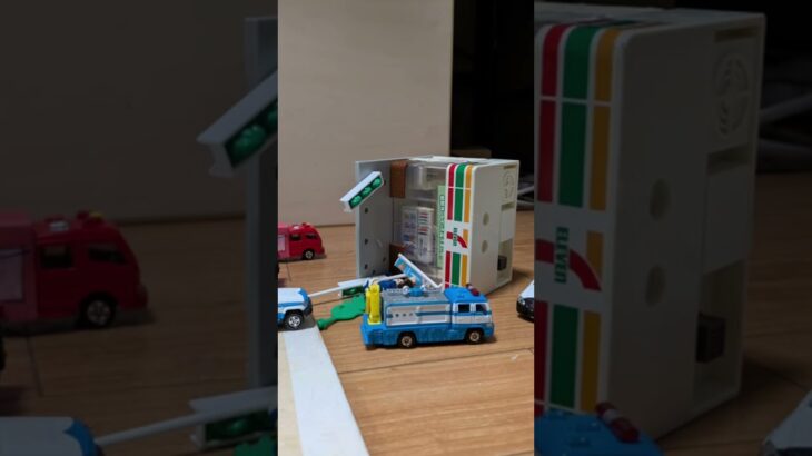災害現場に救急車到着