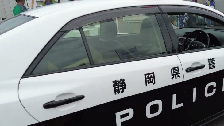 【地味にここだけ】トヨタ アリオン 白黒パトカー 運転席も！静岡県警