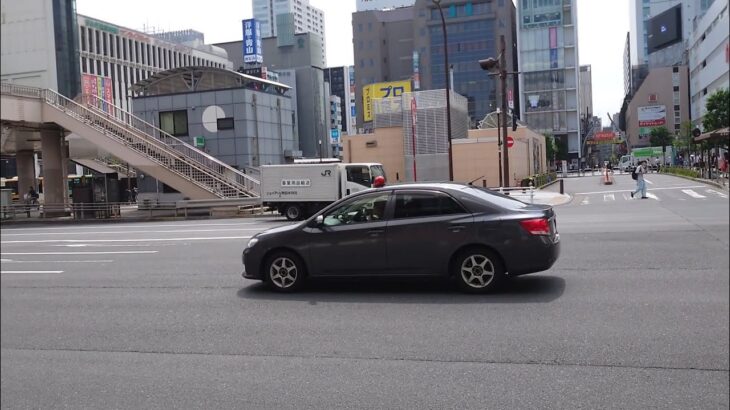 警視庁本所警察署 アリオン覆面パトカー 緊急走行