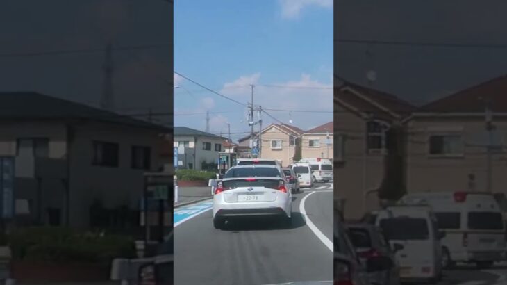 青信号で救急車の緊急走行　反対車線に出てから左折！その先で右折！　猛暑・渋滞の中ご苦労様です 2025 07 31#Shorts #救急車 #緊急走行 #Ambulance