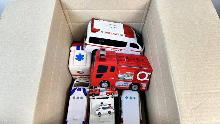 救急車☆消防車が坂道走る走る！☆緊急走行テスト！Ambulance ☆ Fire engine runs up a slope! ☆ Emergency driving test!