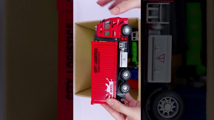 たくさんの『救急車』を箱にまとめ、坂道を走らせた！緊急走行テストします！ “Ambulance” Minicar runs the slope in an emergency