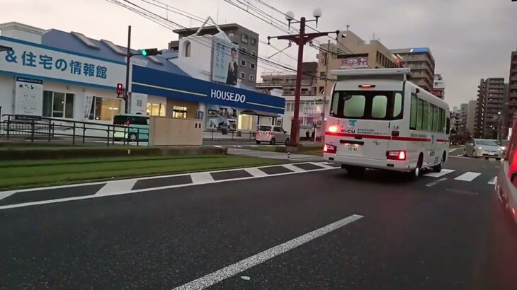 【緊急走行】反対車線を走行！鹿児島市立病院NICUドクターカー