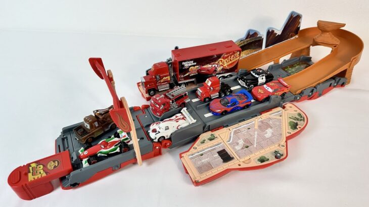 トミカのミニカーが坂道走る走る！☆緊急走行テスト！Tomica miniature cars run uphill! ☆ Emergency driving test!