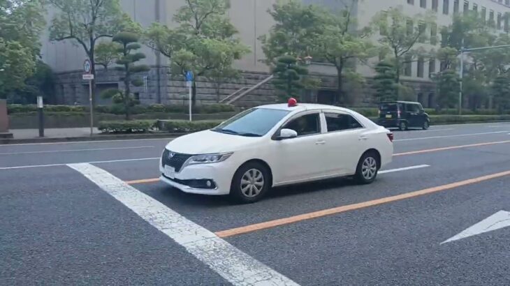 【緊急走行】上竜尾町で発生した火災現場に急行する鹿児島県警察西署刑事課覆面パトカー