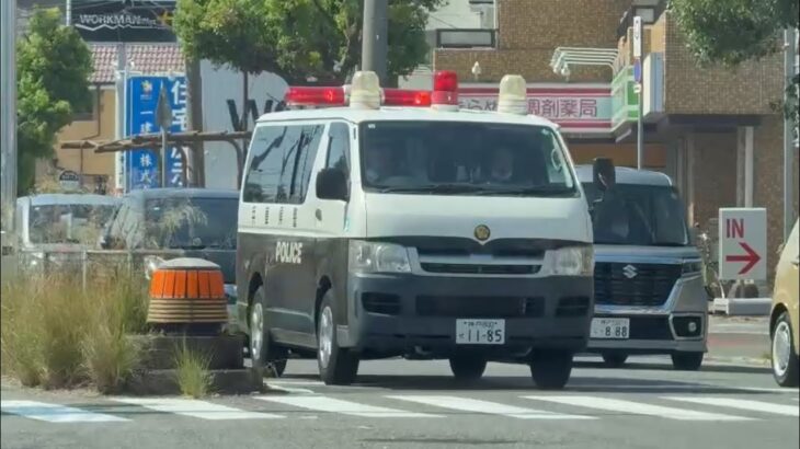 🚨兵庫県警🚨警察車両🚨赤色灯🚨