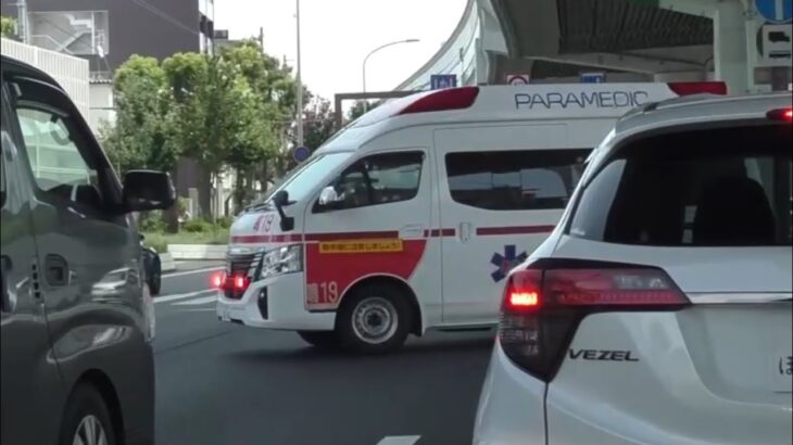 🚨交差点を緊急走行🚨響き渡るサイレン🚨救急車🚨緊急走行🚨西宮市消防局🚨