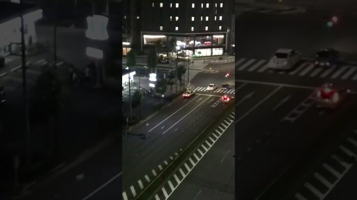 パトカー緊急走行