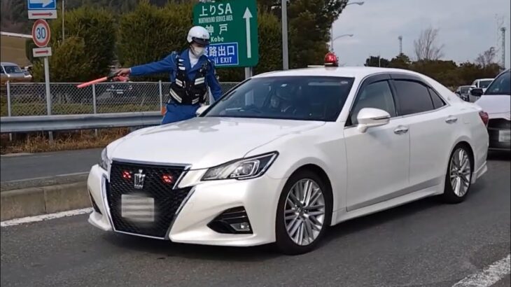 大混乱‼️旧車vs覆面パトカー🚨