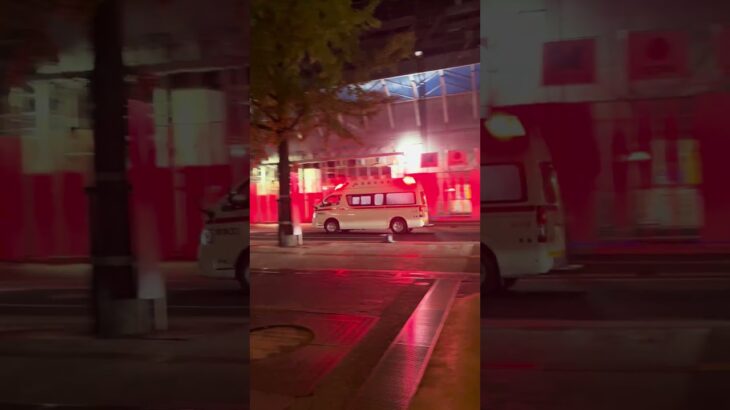 福岡市消防局 救急33(ｱｸﾃｨﾋﾞｰｺﾝ)緊急走行