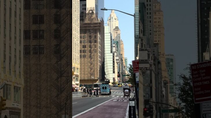 【NYC】マンハッタン 57番街 緊急走行 救急車サイレン NYC Manhattan Ambulance — Mount Sinai EMS, Sirens & Street Scene