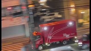 消防車　緊急走行