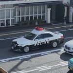 パトカー　緊急走行