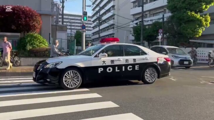 パトカー緊急走行（1）
