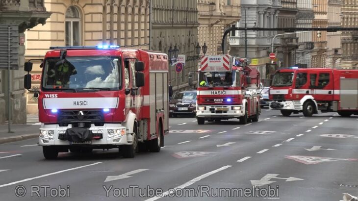 [Two Tones / Air Horn] Iveco Spare Ladder + 2 Renault Fire Engines responding – Prague Fire Dept.