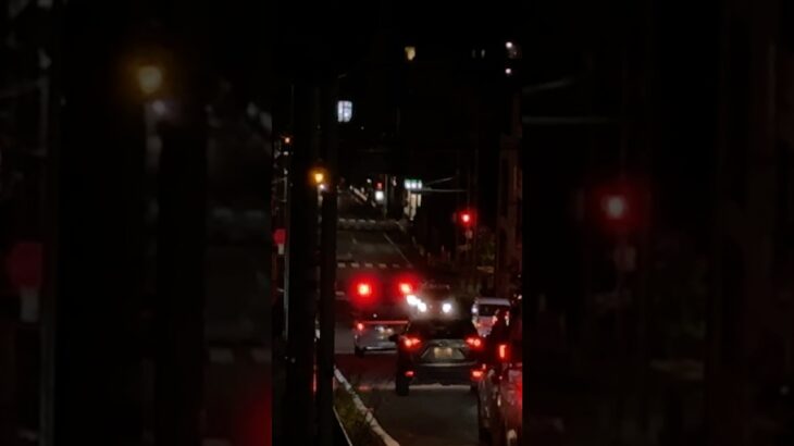 コンフォートサイレンを吹鳴し救急出動 アクティビーコン【善行救急隊・藤沢市消防局】
