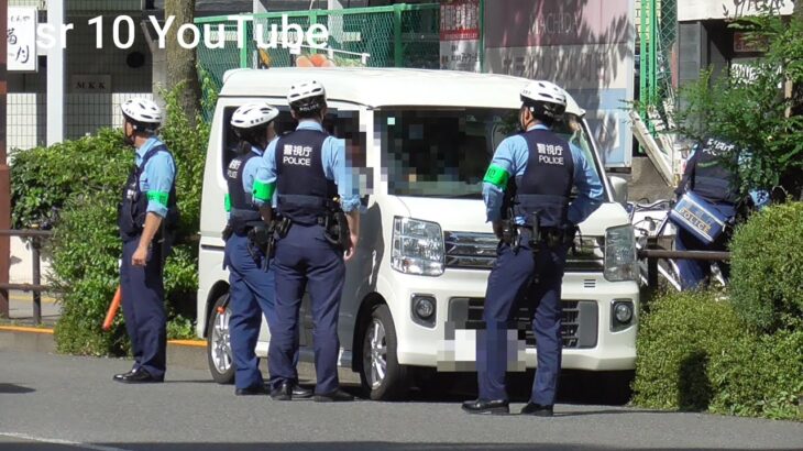 バス専用レーンからごぼう抜き！！大量の警察が違反車に制裁！！•自転車1発赤切符！！白バイがチャリカスを追走し検挙！•人を轢いたら大惨事！大型車が信号無視でパトカー緊急走行！