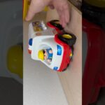 救急車のミニカーが緊急走行です！