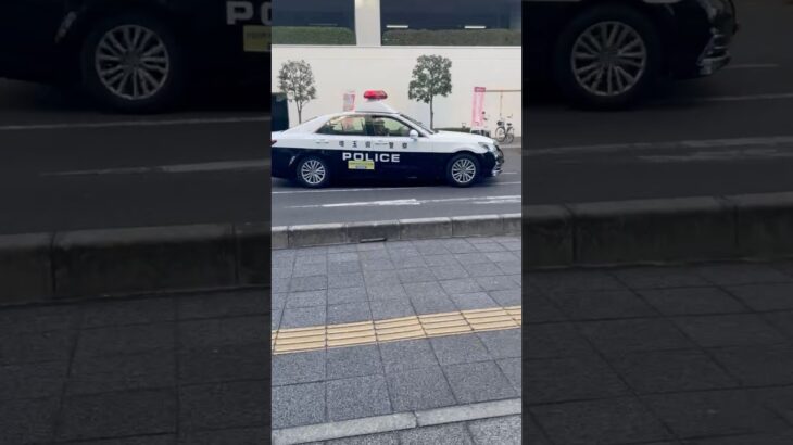 埼玉県警。パトカー緊急走行シーン！