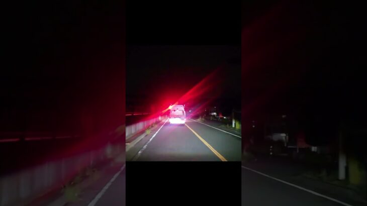 緊急走行中のエルグランド パラメディック救急車【遠藤救急隊・藤沢市消防局】