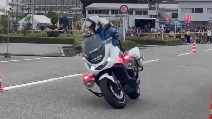 白バイのテクニックがヤバい‼️‼️‼️‼️