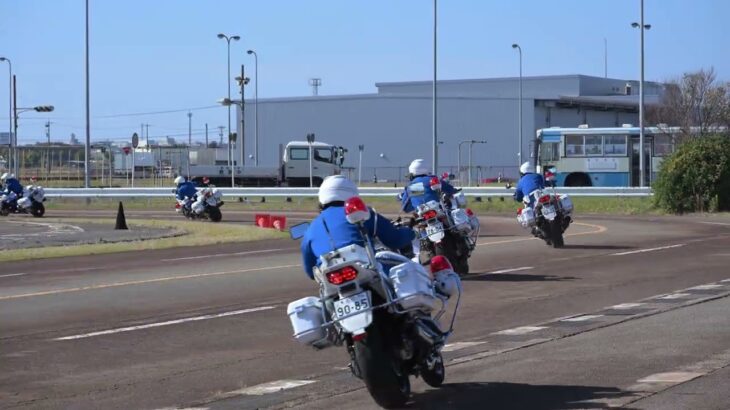 石川県警白バイフェスティバル 侵入バイクを追跡!!