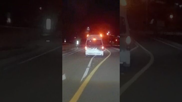 ハーモニックサイレンを鳴らし緊急走行【北藤沢救急隊・藤沢市消防局】