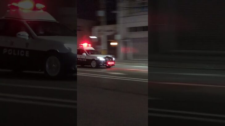 パトカー緊急走行　#パトカー #緊急走行#自動車