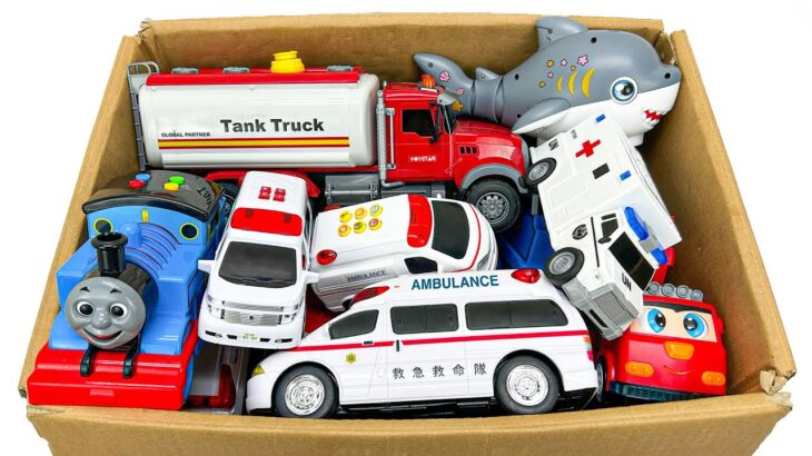 救急車のミニカー走る☆トーマスも走る!緊急走行テスト☆坂道走る|Ambulance & Thomas minicar runs! Emergency slope driving test