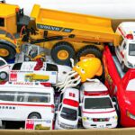 走る走る！救急車＆工事車両のミニカー☆サイレン鳴る☆坂道緊急走行テスト ! Ambulance and Construction Mini Cars | Slope Driving Test