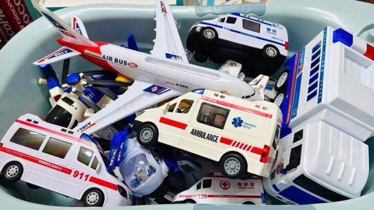 救急車のミニカー走る☆緊急走行テスト☆坂道走る｜ Ambulance miniature car runs! Emergensy driving test