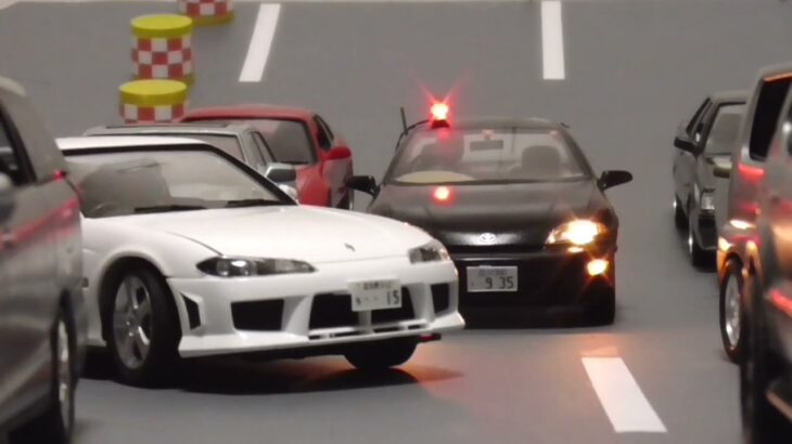 【模型】警視庁キャバリエ緊急走行で渋滞にハマる　CAVALIER　3Dprinter