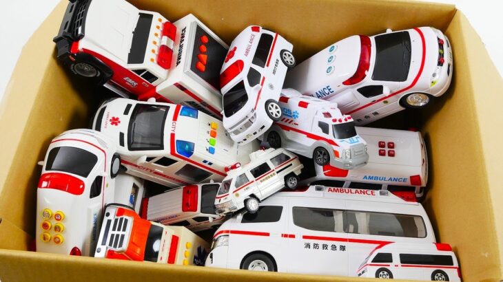 救急車のミニカーが坂道走る！緊急走行。サイレン音☆Miniature ambulance car runs uphill! Emergency driving. Siren sound☆