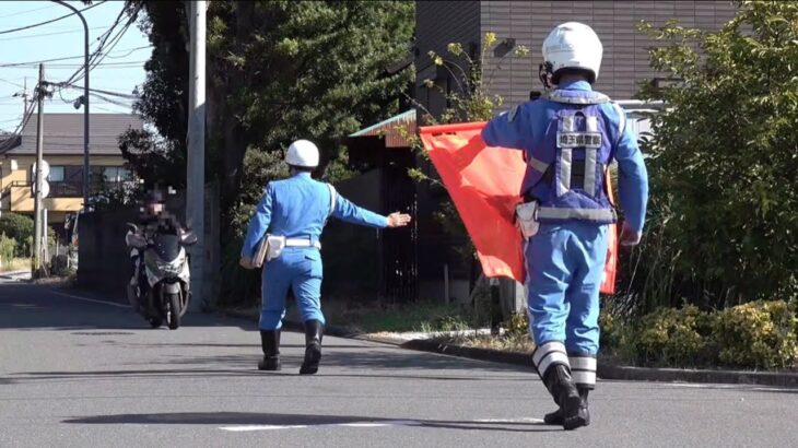 こんなに分かりやすい標識と注意看板を見落としスクールゾーンに違法進入したスクーターとNV200バネットの違反者が通行禁止違反で検挙された取締りの一部始終!!