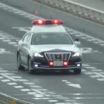 🚨まるで映画のワンシーン🚨パトカーの格好いい緊急走行🚨響き渡るサイレン🚨　#パトカー　#大阪府警
