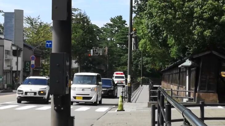 【緊急走行】医療センターへ搬送　白山野々市広域消防本部 救急車　#救急車 #緊急走行