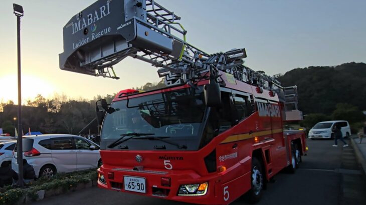 21 年ぶり　更新緊急車両　はしご車　走行シ ー ン　      🚒