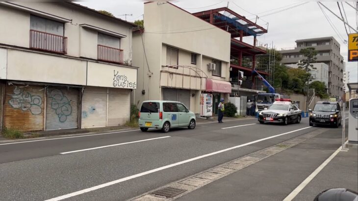 【緊急走行】神奈川県警察藤沢警察署210系パトカー緊急走行