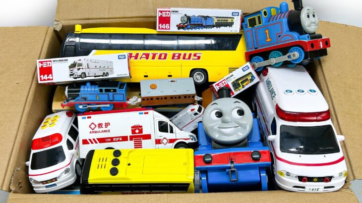 走る走る、救急車＆トーマスのミニカー☆緊急走行テスト☆坂道走る☆サイレンあり| Running! Ambulance & Thomas toy cars, Emergency running test