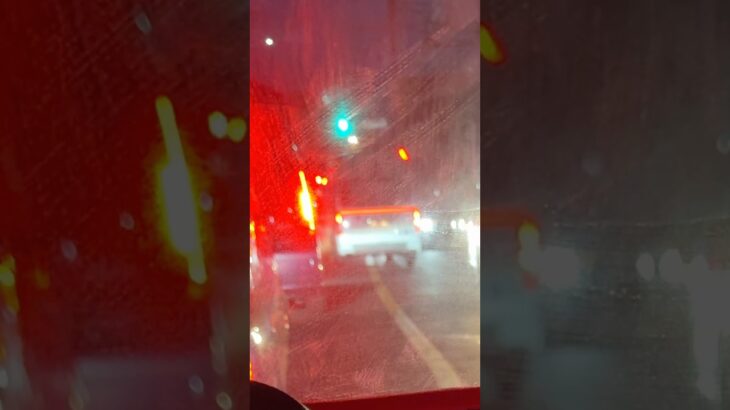 SAP-520 ハーモニックサイレンを鳴らし緊急走行 ハイメディック救急車 交差点を右折【北藤沢救急隊・藤沢市消防局】