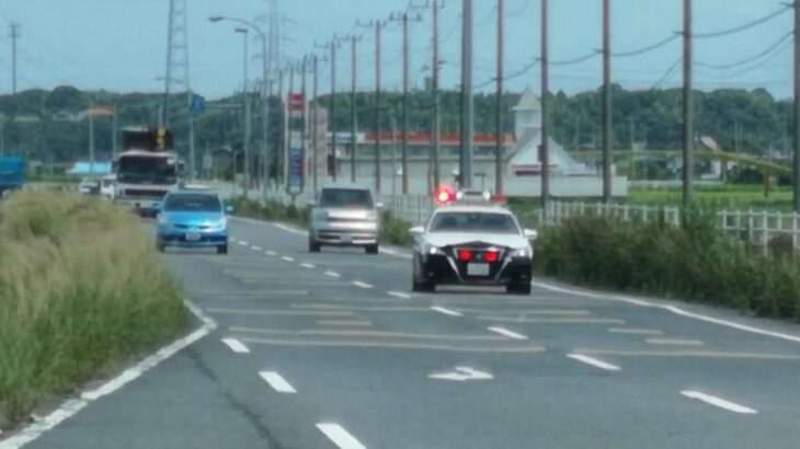 取締り　速度超過　レーザーパトカー