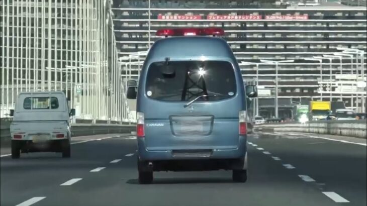 これは警察車両❓なんでしょう😅😅😅